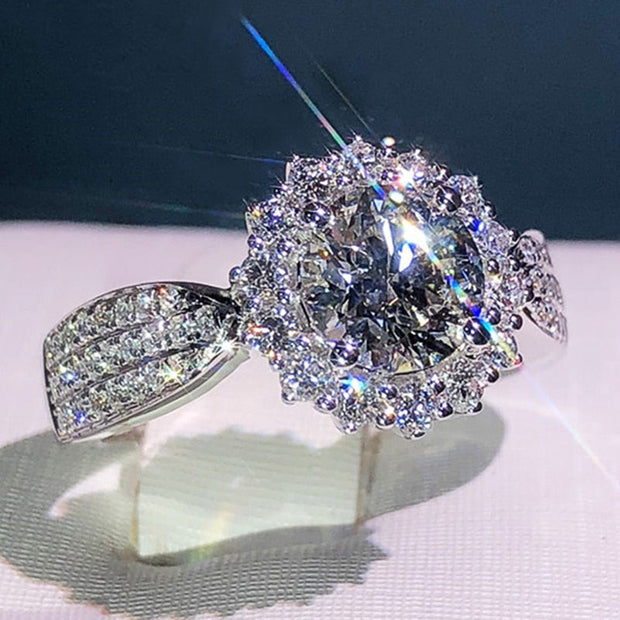 Trendy Women Brilliant Cubic Zirconia Ring